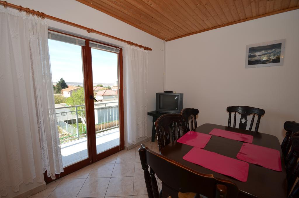Apartments Cico Starigrad Paklenica Εξωτερικό φωτογραφία