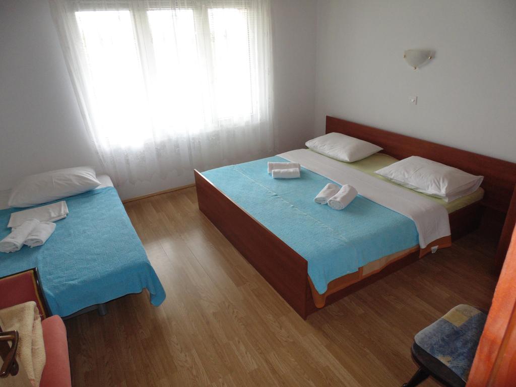 Apartments Cico Starigrad Paklenica Εξωτερικό φωτογραφία