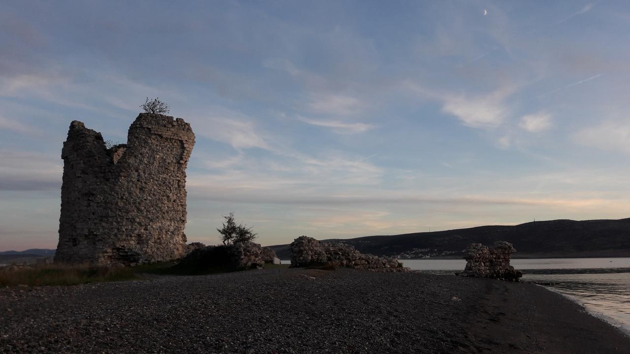 Apartments Cico Starigrad Paklenica Εξωτερικό φωτογραφία