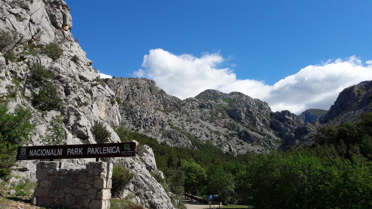 Apartments Cico Starigrad Paklenica Εξωτερικό φωτογραφία